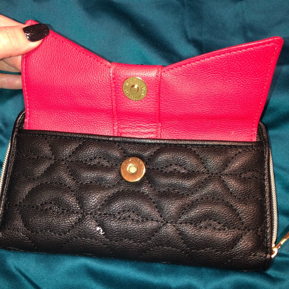 Wallet - Picture 3 of 4